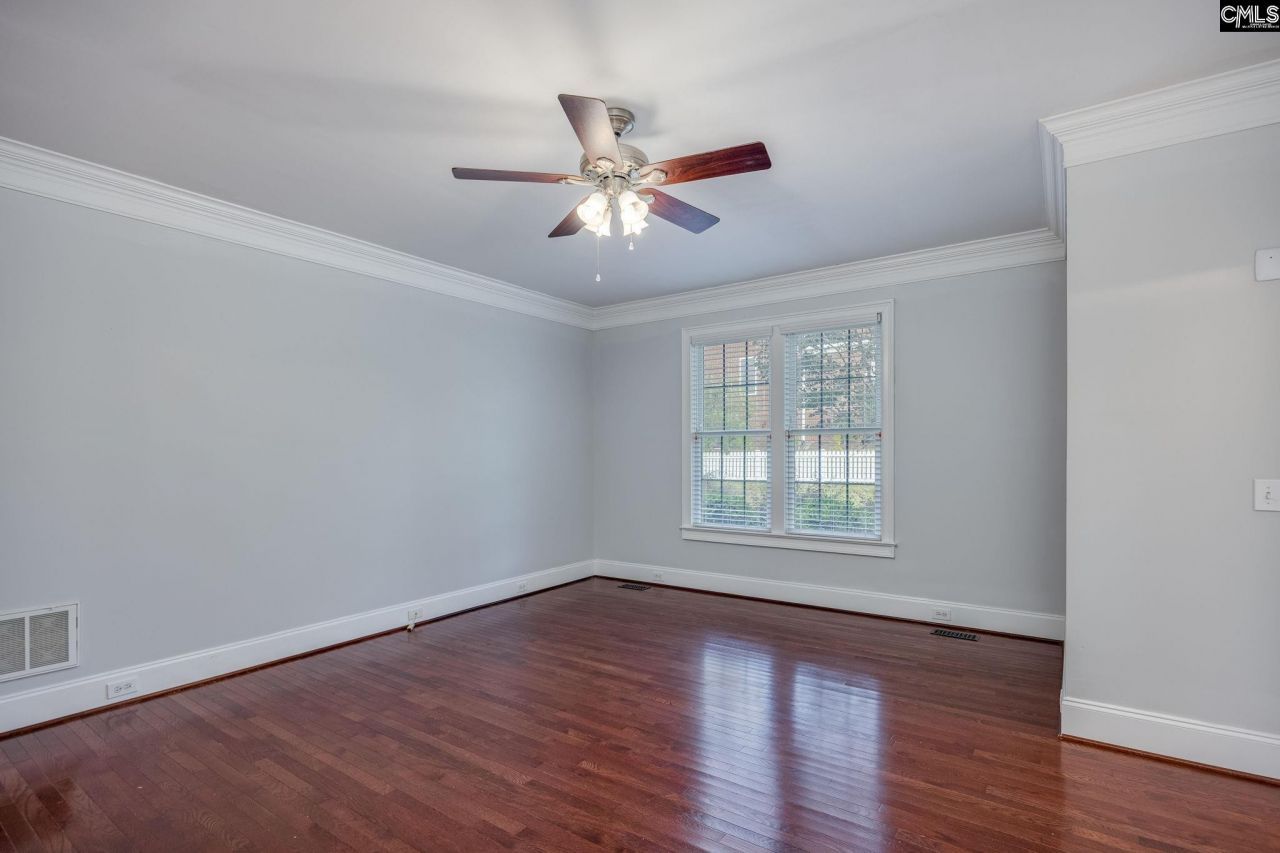 200 Longfield Lane Photo 24