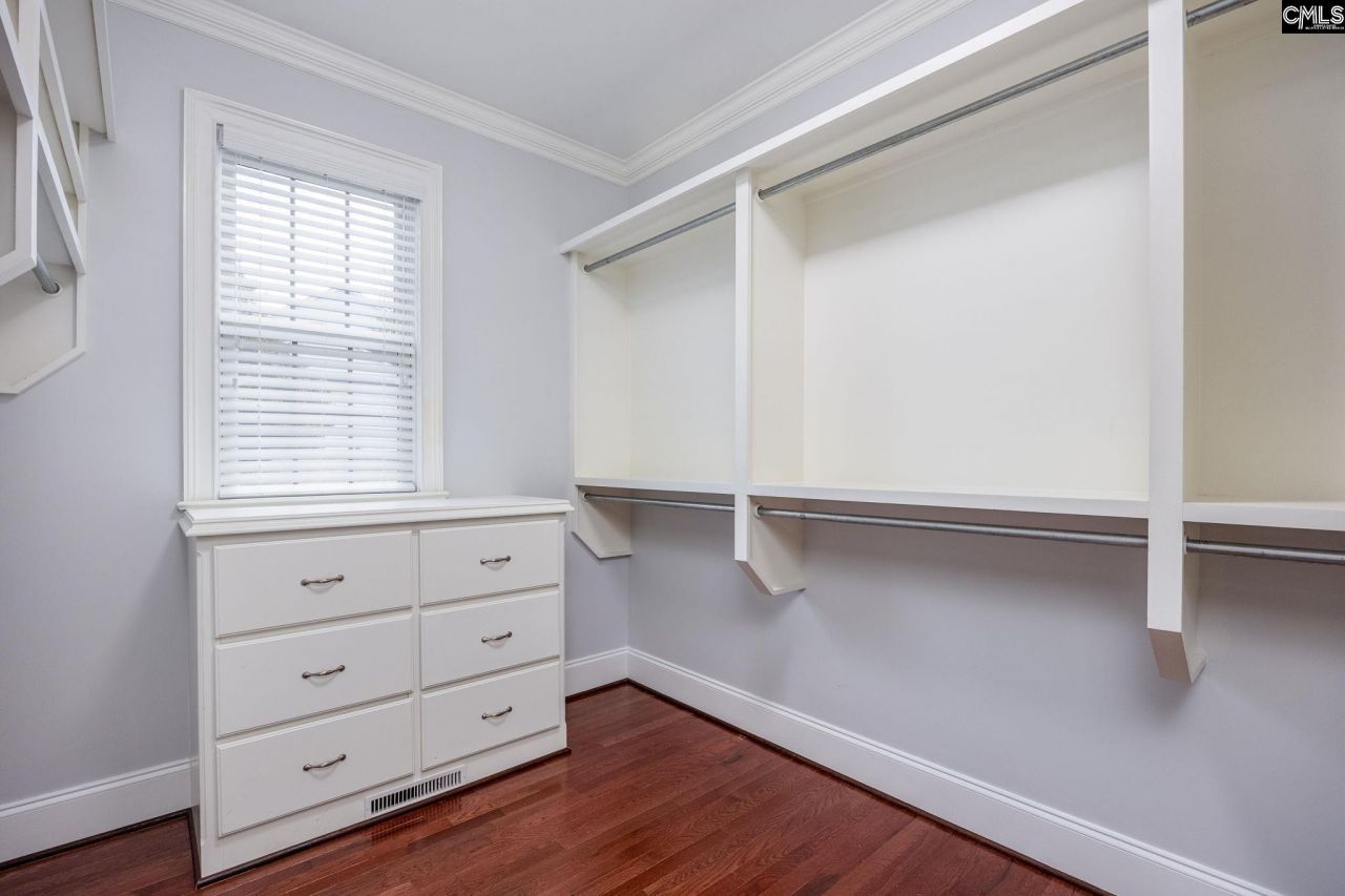 200 Longfield Lane Photo 30