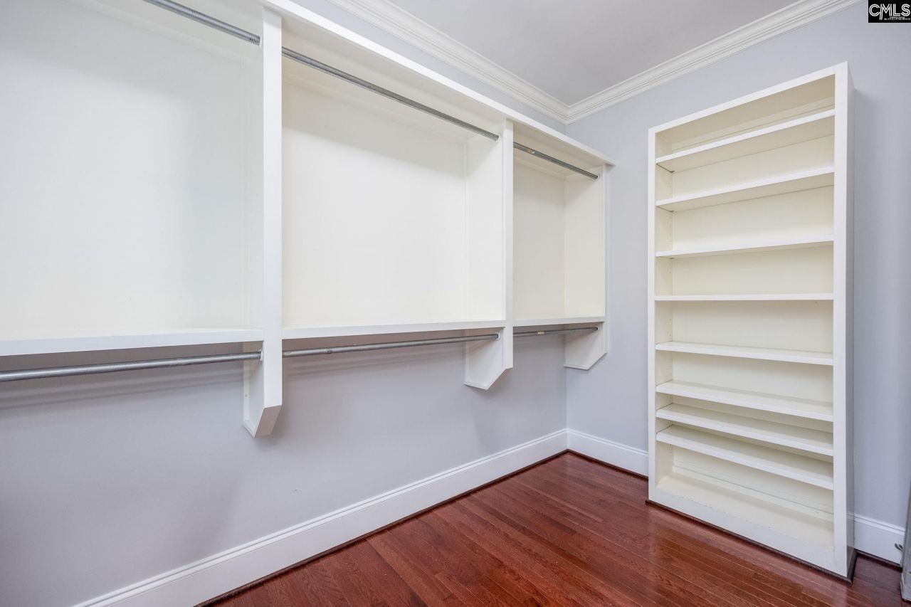 200 Longfield Lane Photo 31