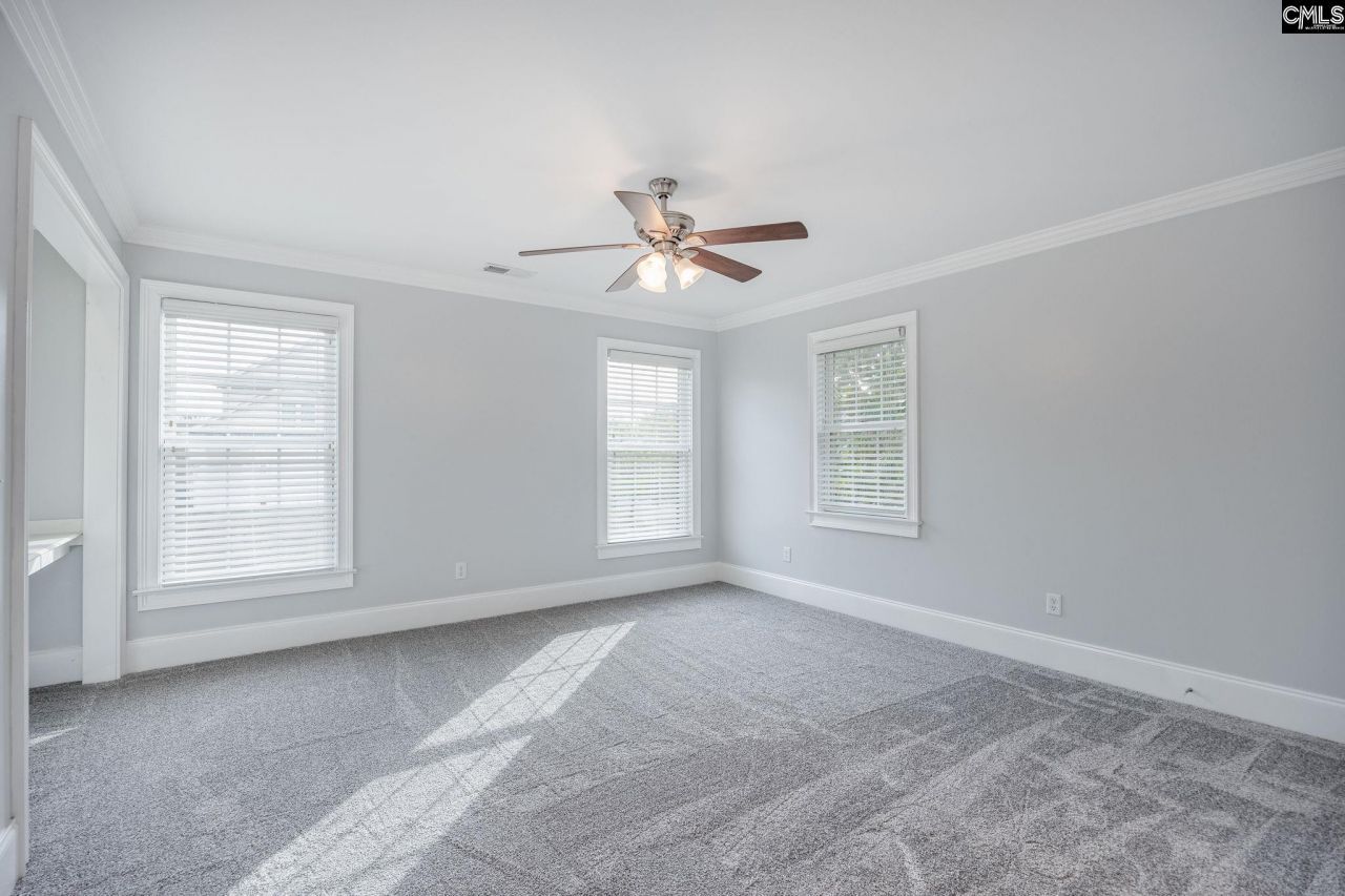 200 Longfield Lane Photo 32