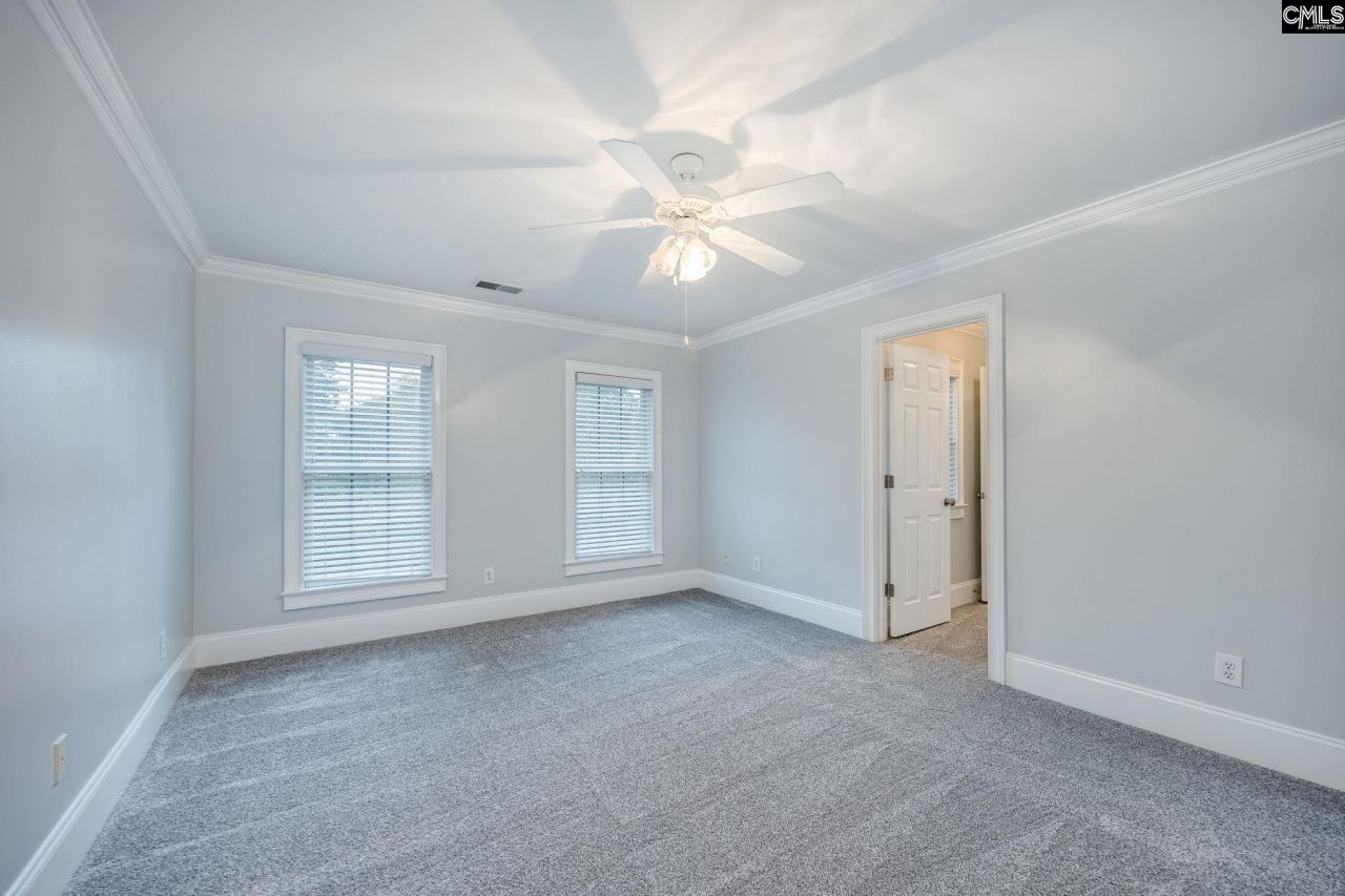 200 Longfield Lane Photo 37