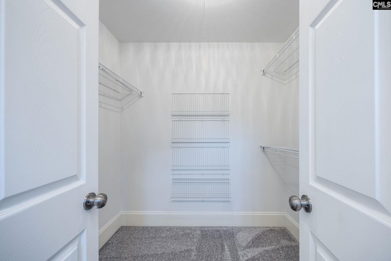 200 Longfield Lane Photo 38