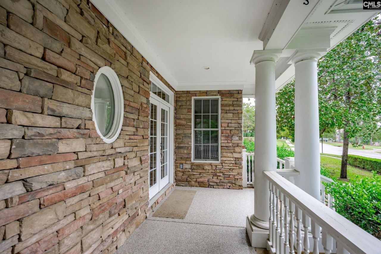 200 Longfield Lane Photo 4