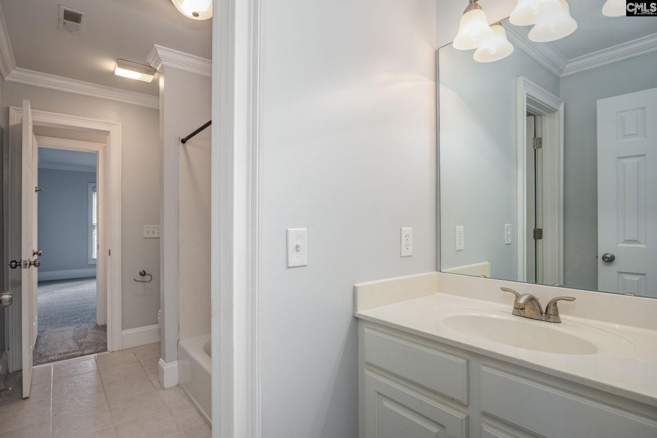 200 Longfield Lane Photo 44