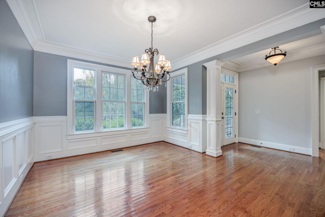 200 Longfield Lane Photo 9