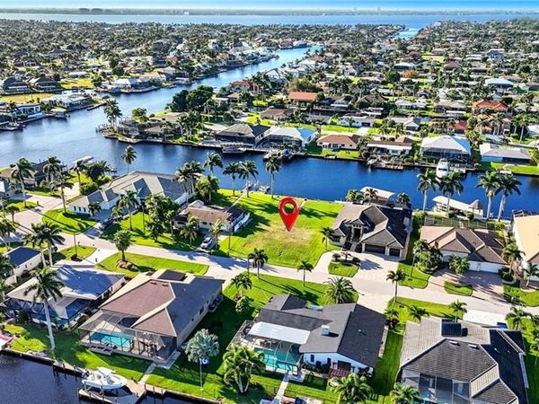 126 SW 50th ST, CAPE CORAL, FL 33914