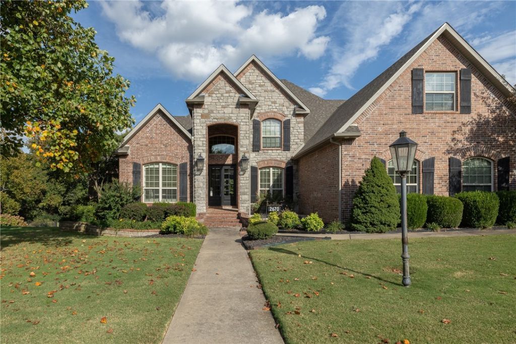 2670 N Candlewood Drive, Fayetteville, AR 72703 Main Photo
