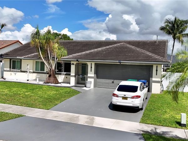 14931 SW 168th Ter, Miami, FL 33187