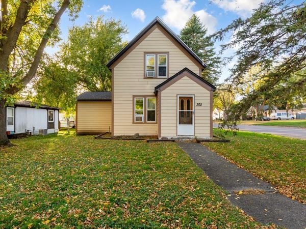 302 S Renville Street, Winthrop, MN 55396