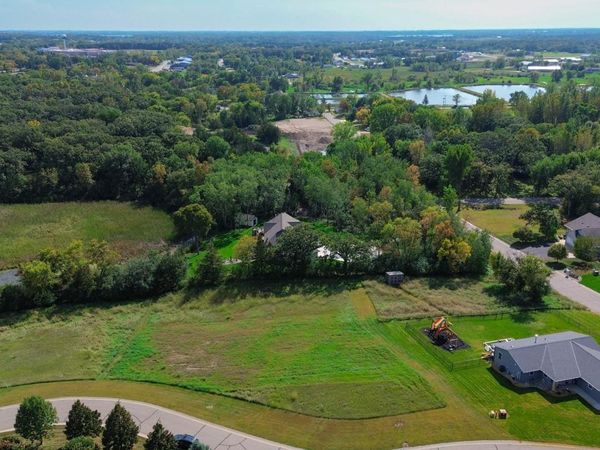 104 Meadow Lane, New London, MN 56273