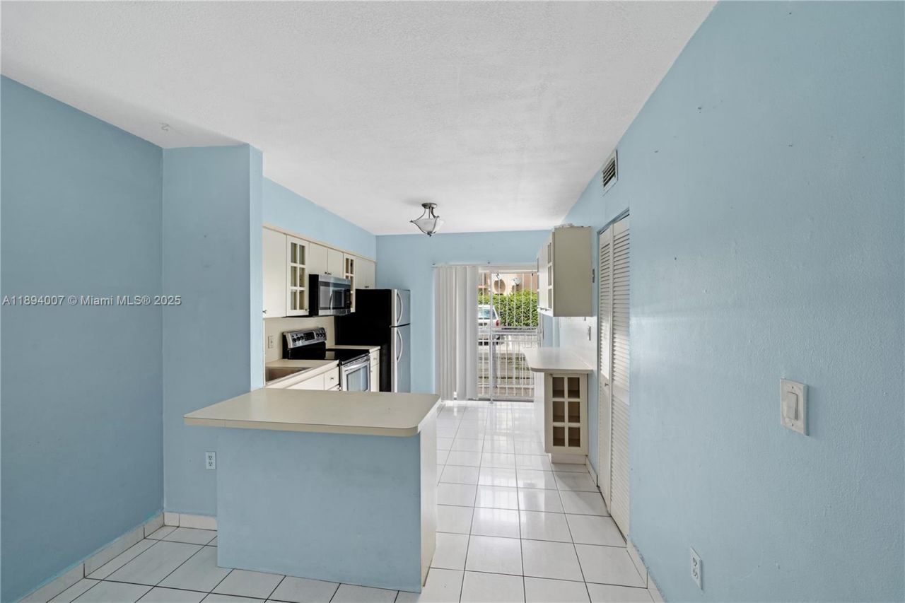 5490 W 21st Ct, Unit 112, Hialeah, FL 33016 Photo