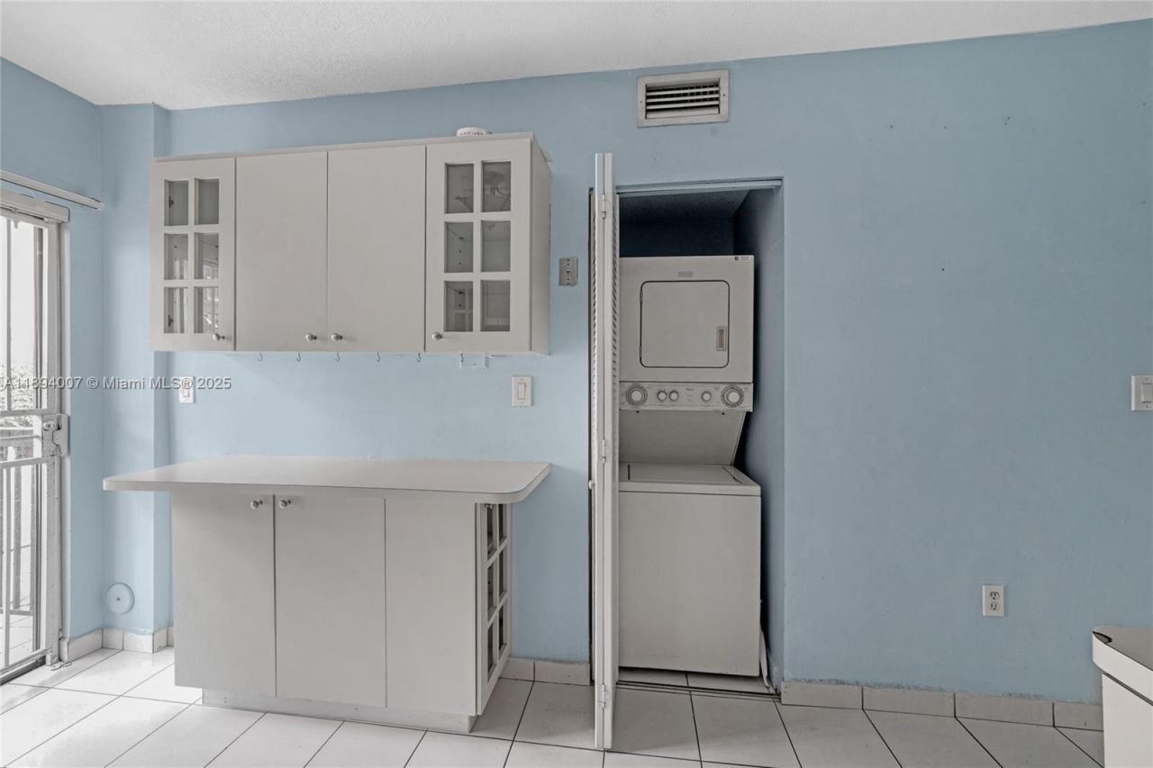 5490 W 21st Ct, Unit 112, Hialeah, FL 33016 Photo