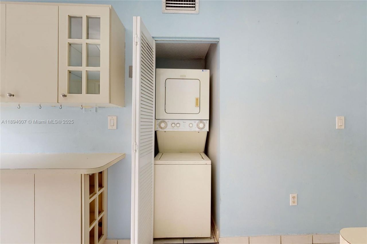 5490 W 21st Ct, Unit 112, Hialeah, FL 33016 Photo