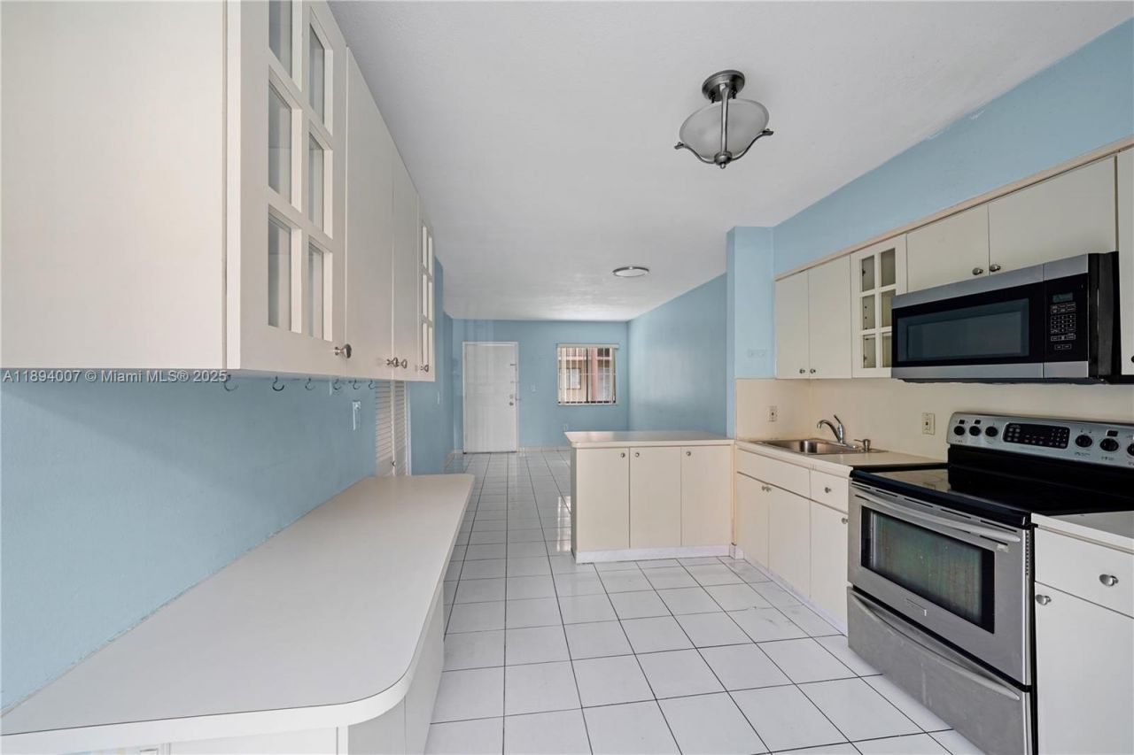 5490 W 21st Ct, Unit 112, Hialeah, FL 33016 Photo