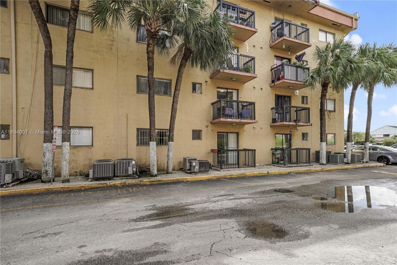 5490 W 21st Ct, Unit 112, Hialeah, FL 33016 Photo