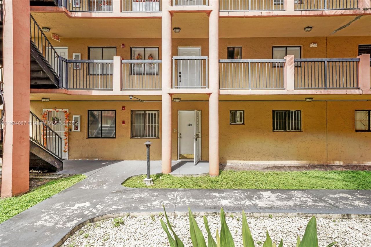 5490 W 21st Ct, Unit 112, Hialeah, FL 33016 Photo