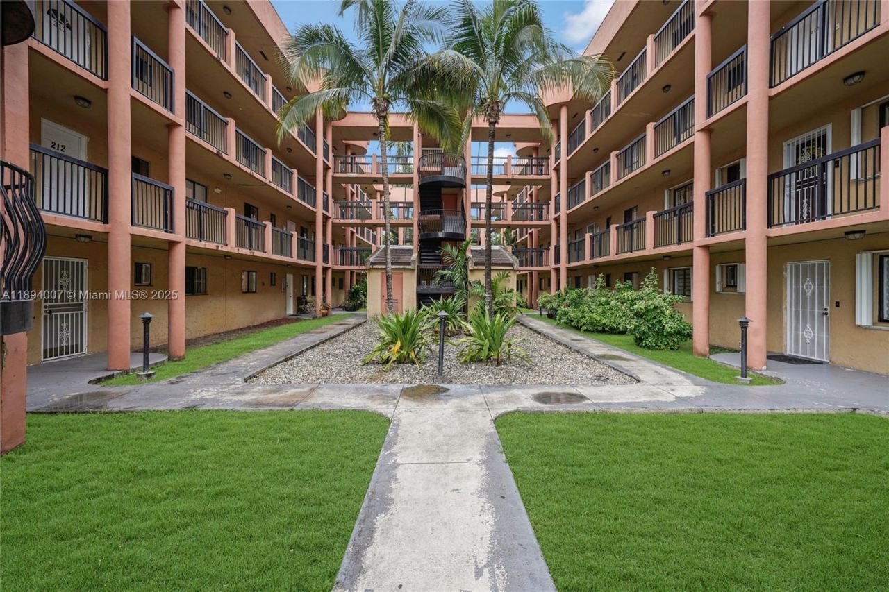 5490 W 21st Ct, Unit 112, Hialeah, FL 33016 Photo
