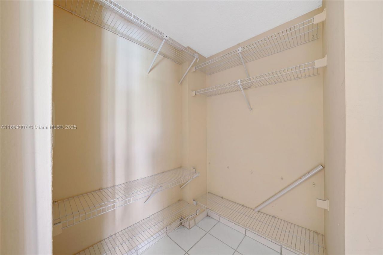 5490 W 21st Ct, Unit 112, Hialeah, FL 33016 Photo