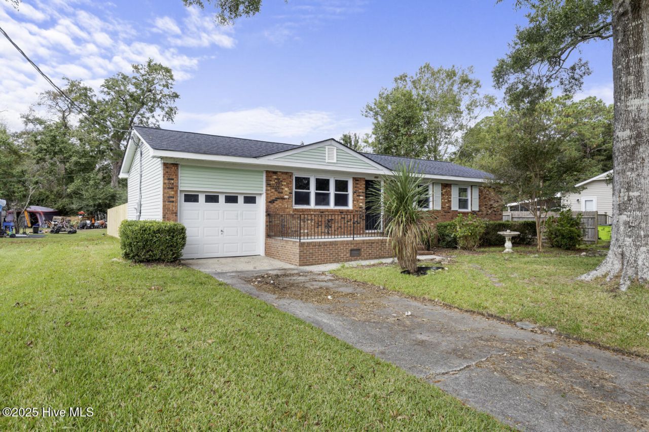 101 Pine Dale Road, Havelock, NC 28532 Main Photo