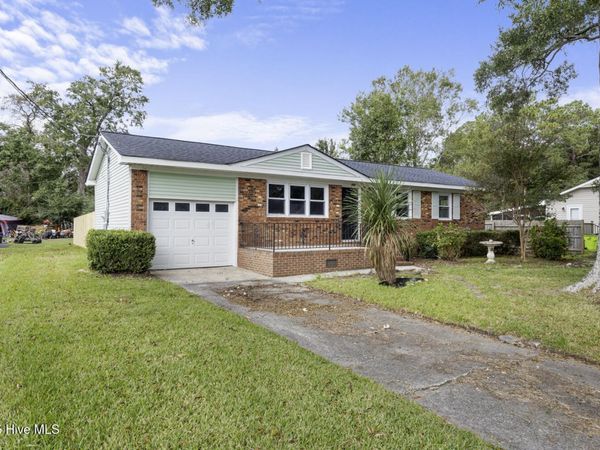 101 Pine Dale Road, Havelock, NC 28532