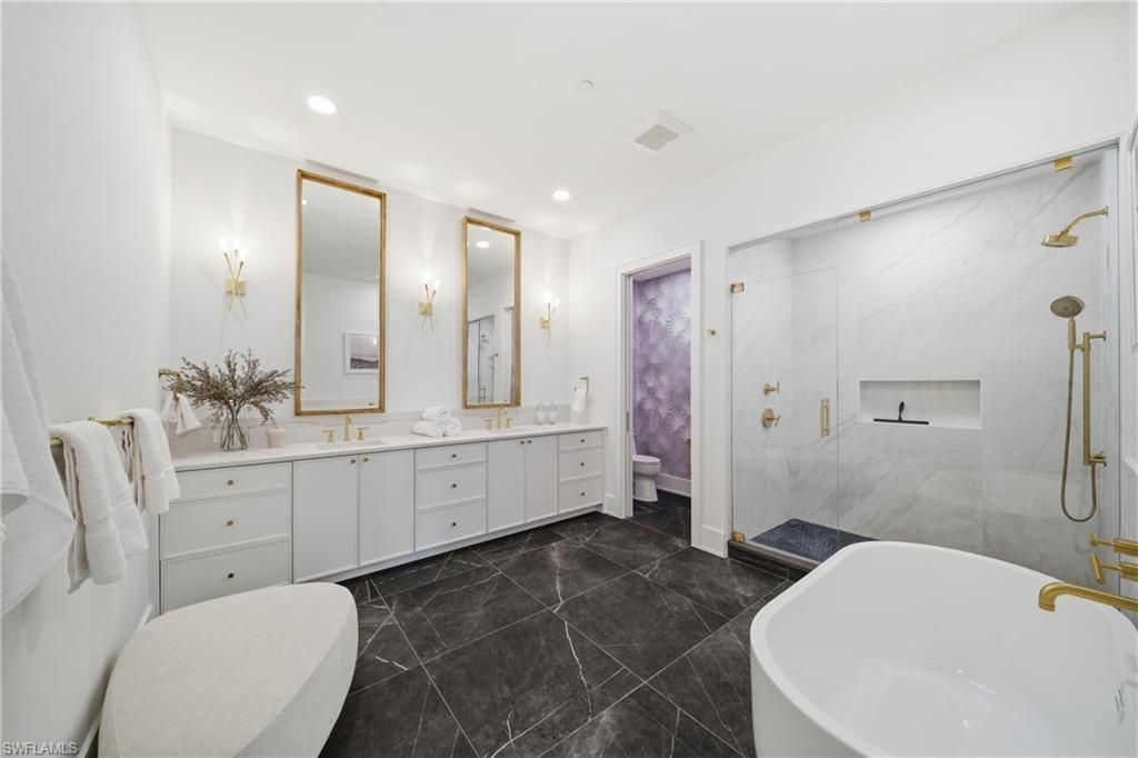 82 9th St S, Unit 303, Naples, FL 34102 Photo