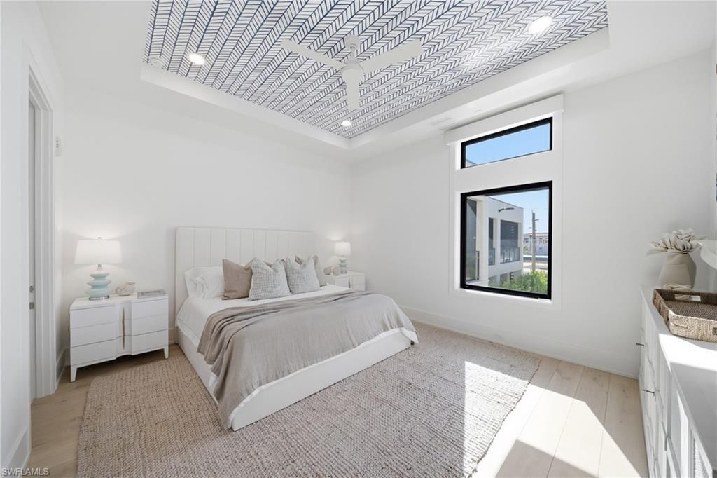 82 9th St S, Unit 303, Naples, FL 34102 Photo