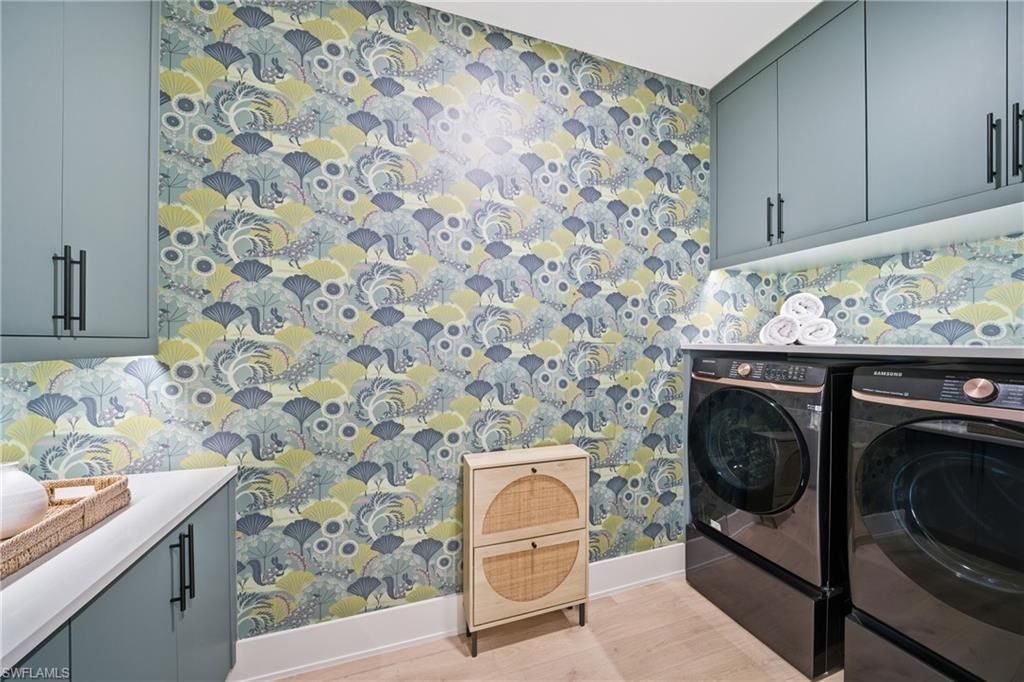 82 9th St S, Unit 303, Naples, FL 34102 Photo