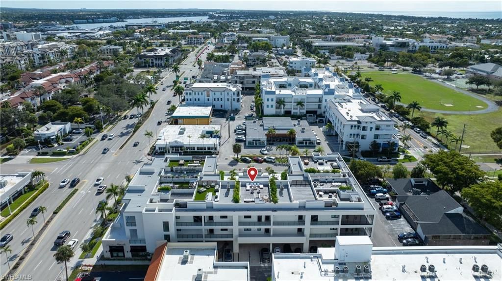 82 9th St S, Unit 303, Naples, FL 34102 Photo