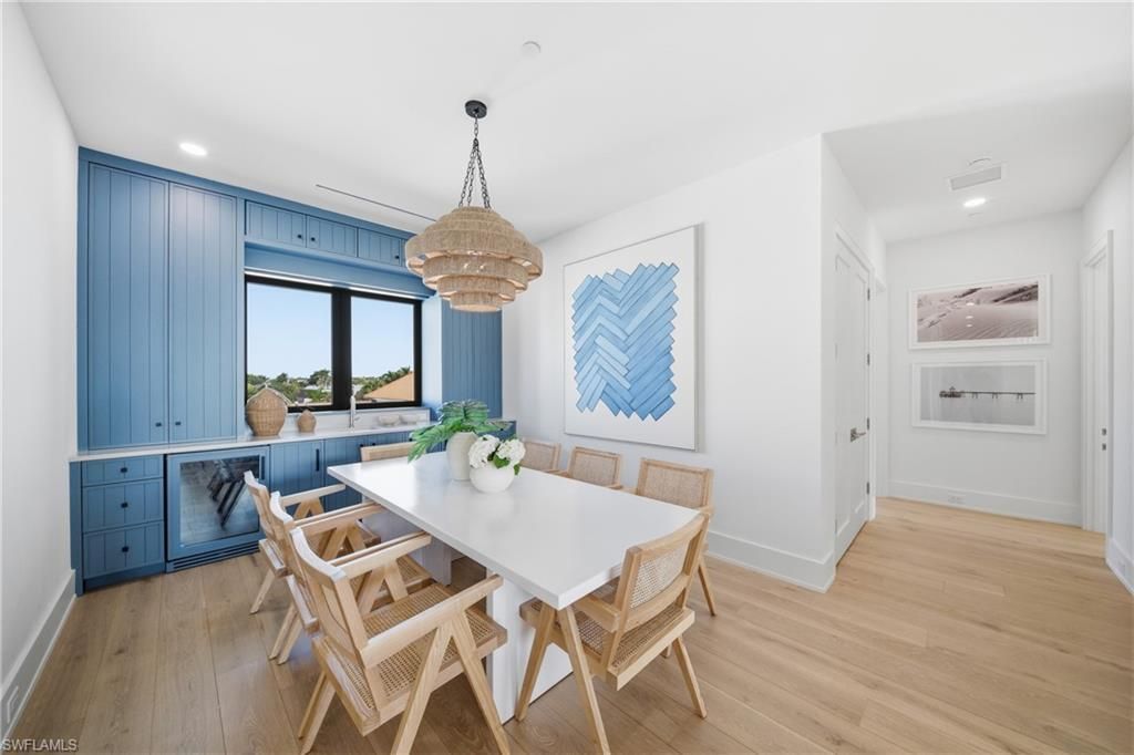 82 9th St S, Unit 303, Naples, FL 34102 Photo