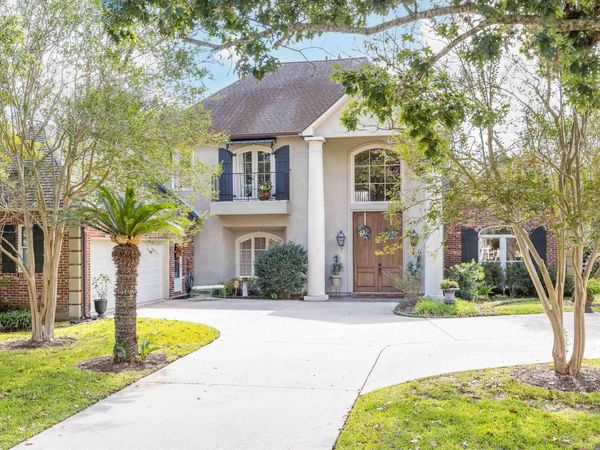 17431 W Muirfield Ci, Saint George, LA 70810