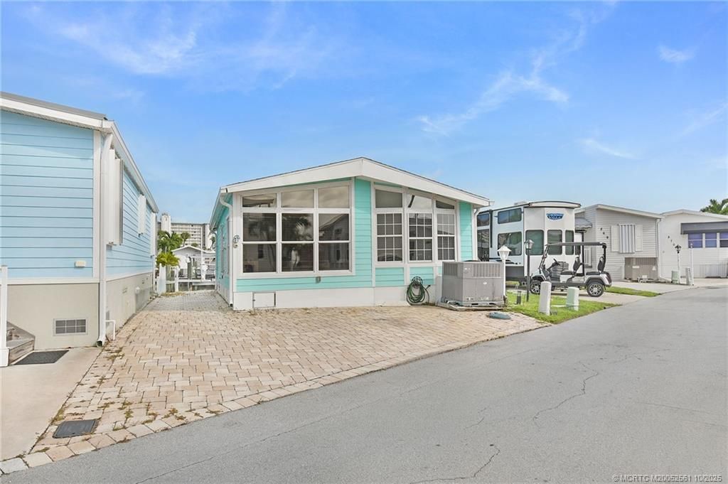 10701 S Ocean Drive, Unit 867, Jensen Beach, FL 34957 Photo