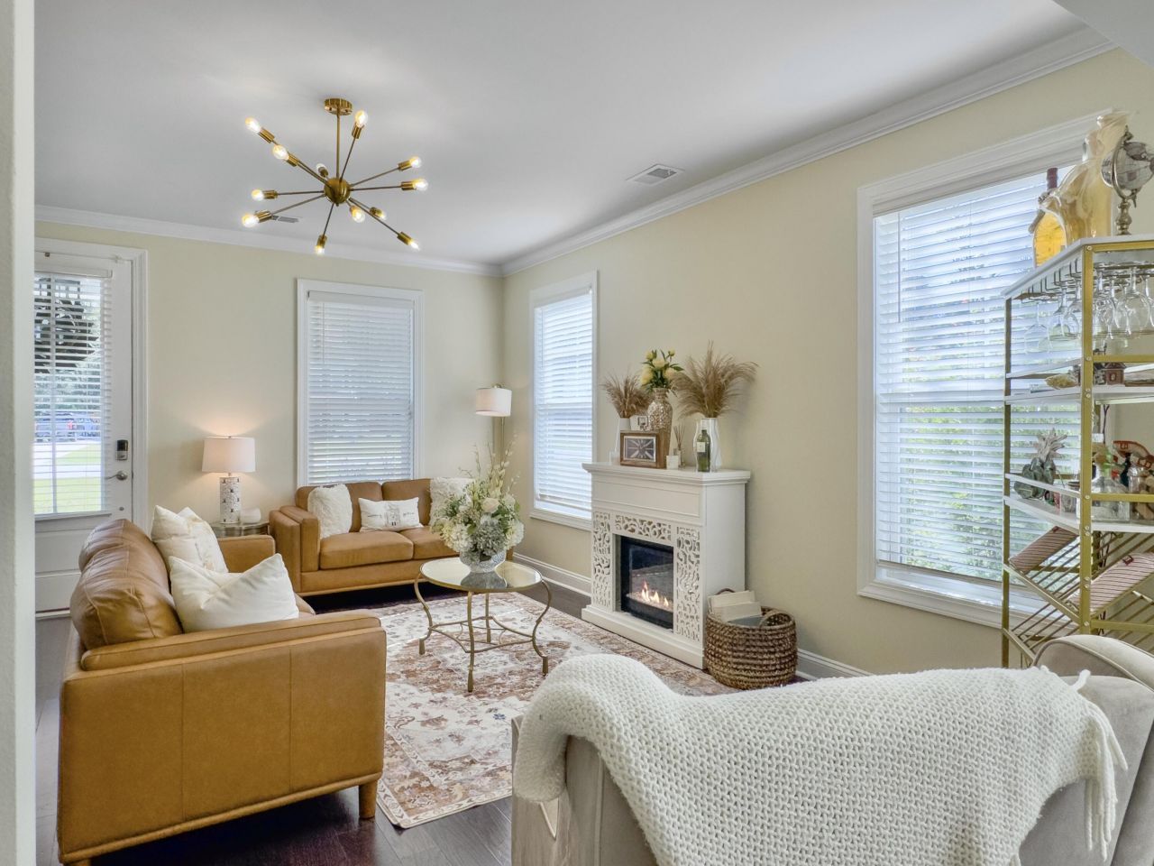 547 Pontoon Road Photo 10