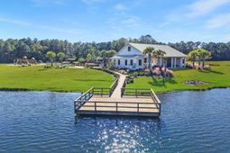 547 Pontoon Road photo 4