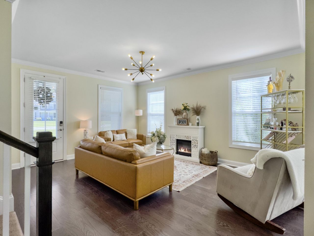 547 Pontoon Road Photo 8