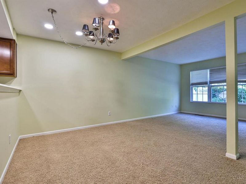 7576 Lake Pointe, Hamilton Twp, OH 45039 Photo 11