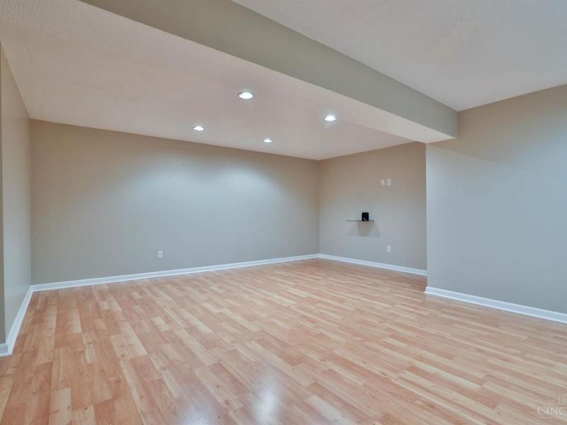 7576 Lake Pointe, Hamilton Twp, OH 45039 Photo 29