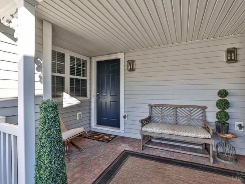 7576 Lake Pointe, Hamilton Twp, OH 45039 Photo 3