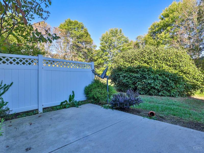 7576 Lake Pointe, Hamilton Twp, OH 45039 Photo 34