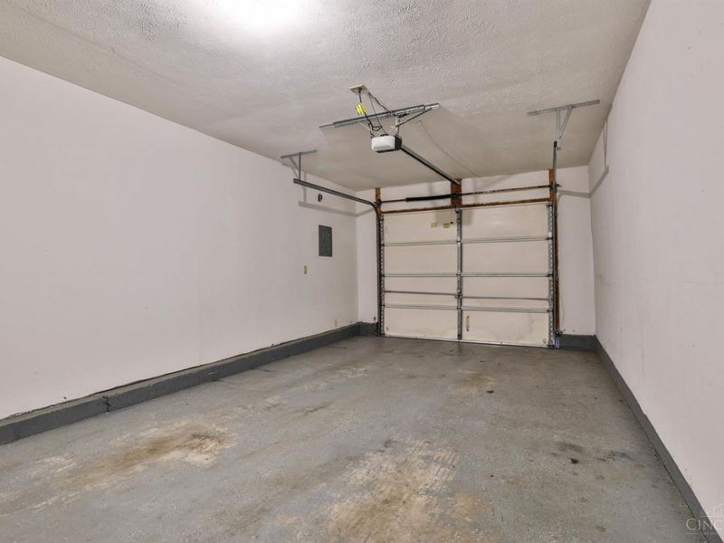 7576 Lake Pointe, Hamilton Twp, OH 45039 Photo 37