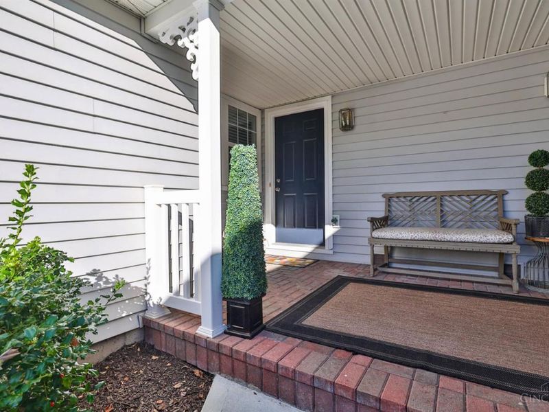 7576 Lake Pointe, Hamilton Twp, OH 45039 Photo 4