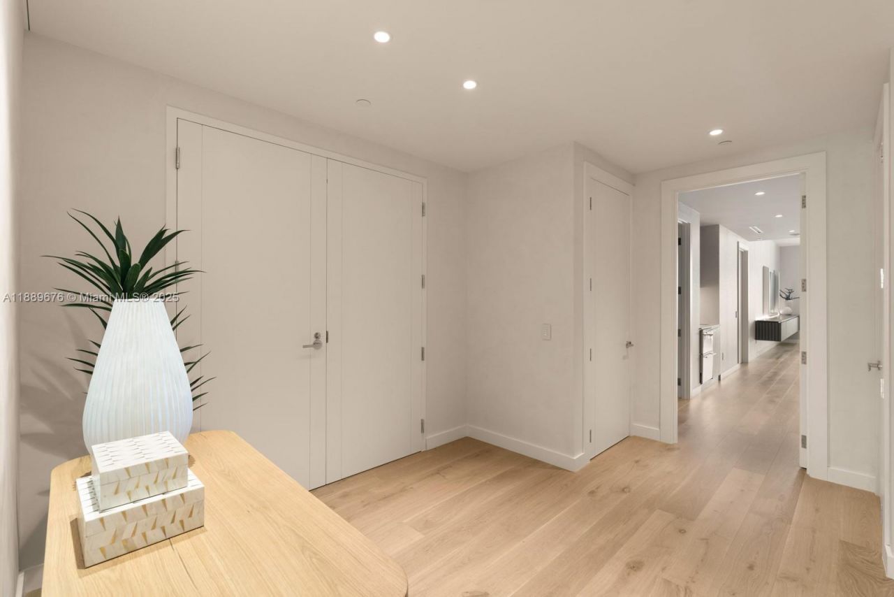 18501 Collins Ave, Unit 2301, Sunny Isles Beach, FL 33160 Photo