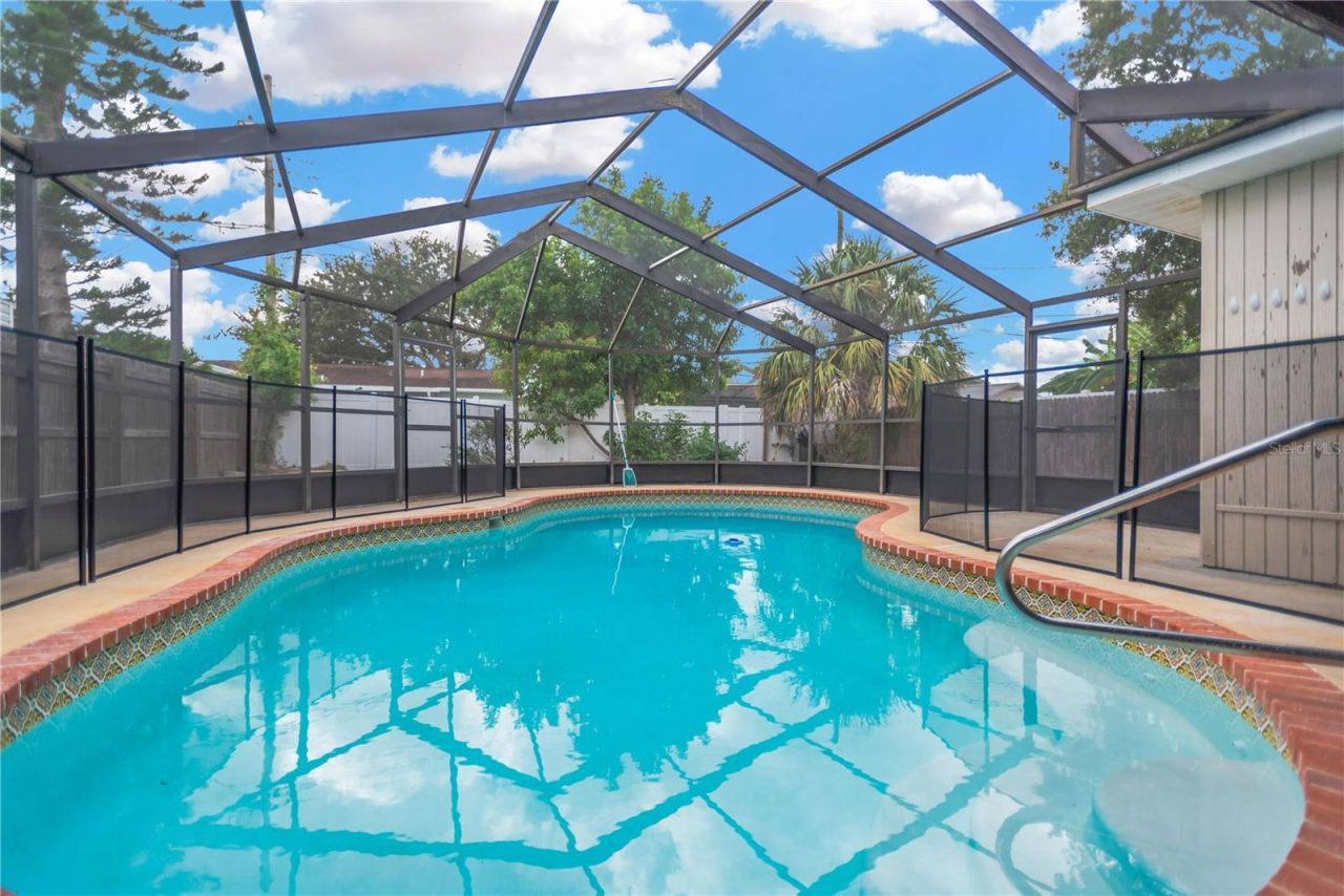 6360 34th Avenue N, Saint Petersburg, FL 33710 Photo