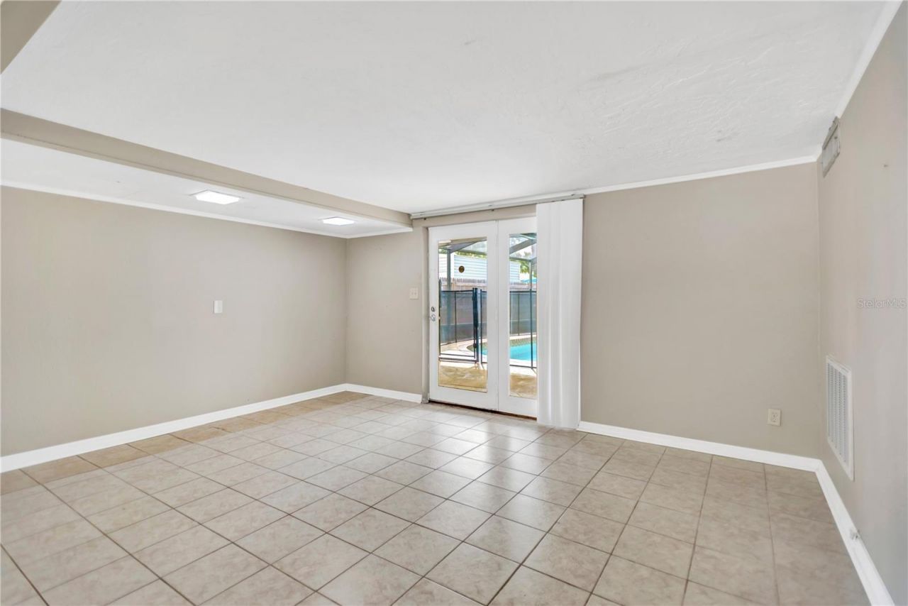 6360 34th Avenue N, Saint Petersburg, FL 33710 Photo