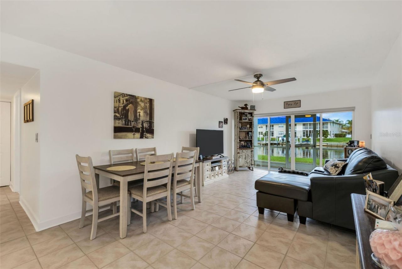 311 Garvin Street, Unit 205A, Punta Gorda, FL 33950 Photo