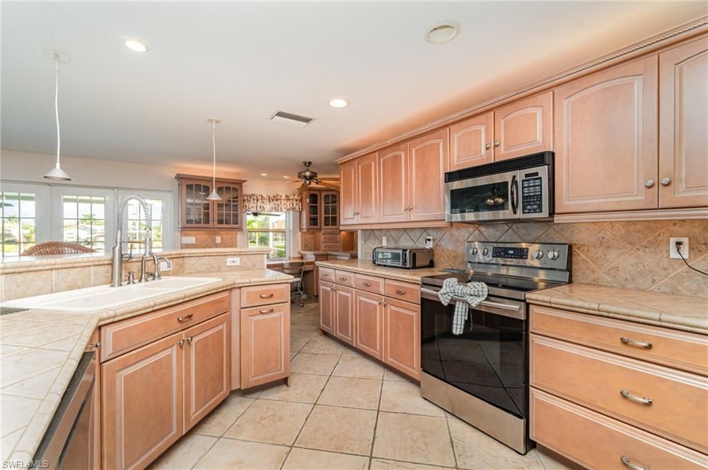 2019 SE 28th Ter, Cape Coral, FL 33904 Photo