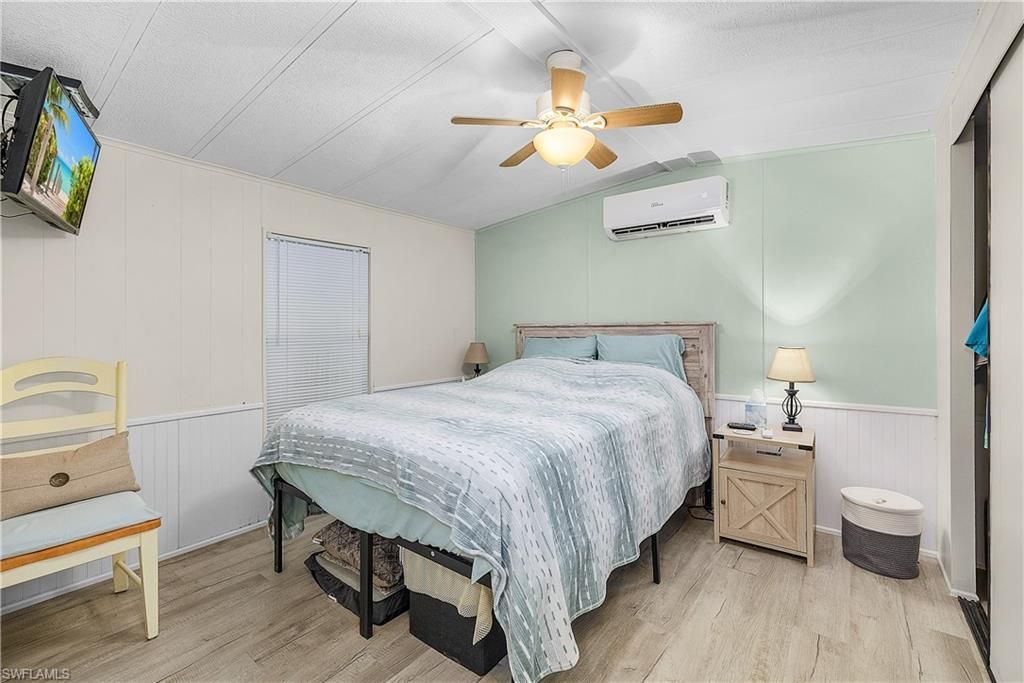 7186 Ladyfish Dr, Saint James City, FL 33956 Photo