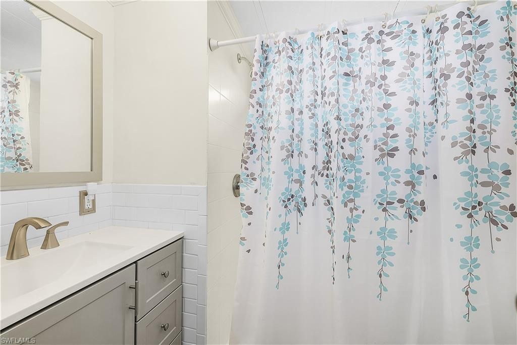 7186 Ladyfish Dr, Saint James City, FL 33956 Photo