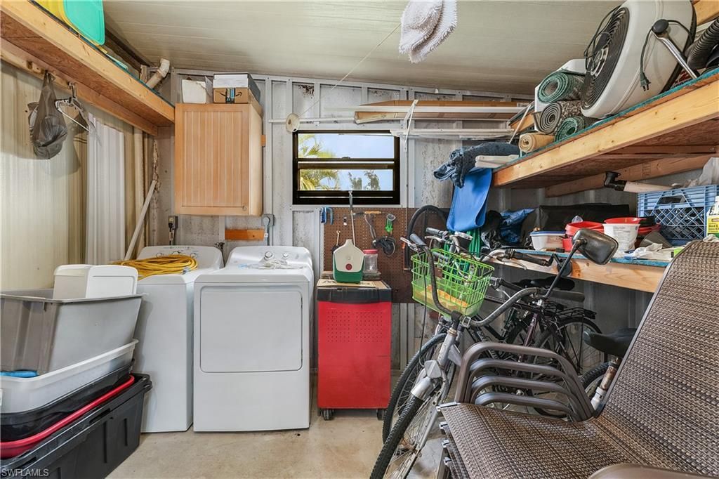 7186 Ladyfish Dr, Saint James City, FL 33956 Photo