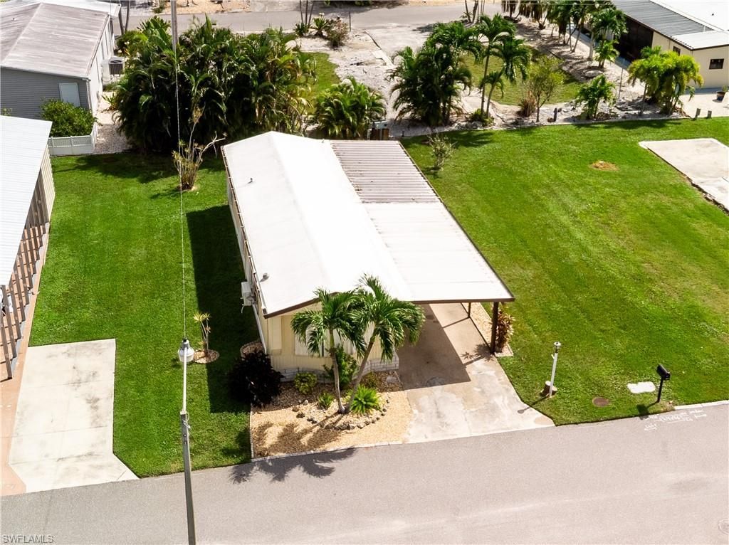 7186 Ladyfish Dr, Saint James City, FL 33956 Photo