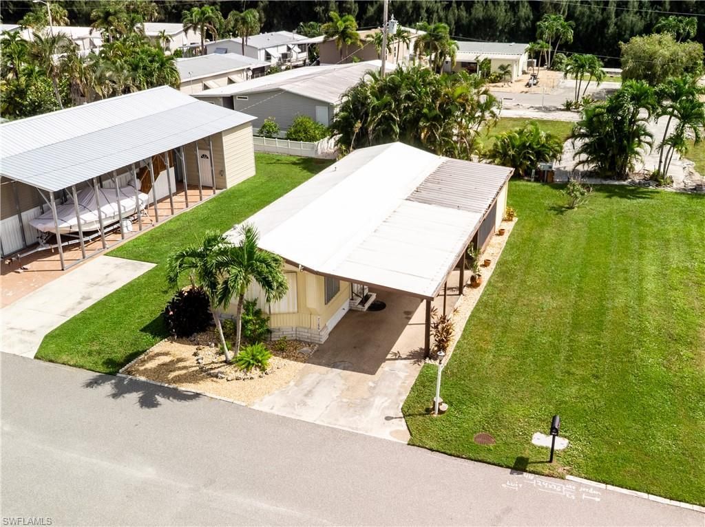 7186 Ladyfish Dr, Saint James City, FL 33956 Photo